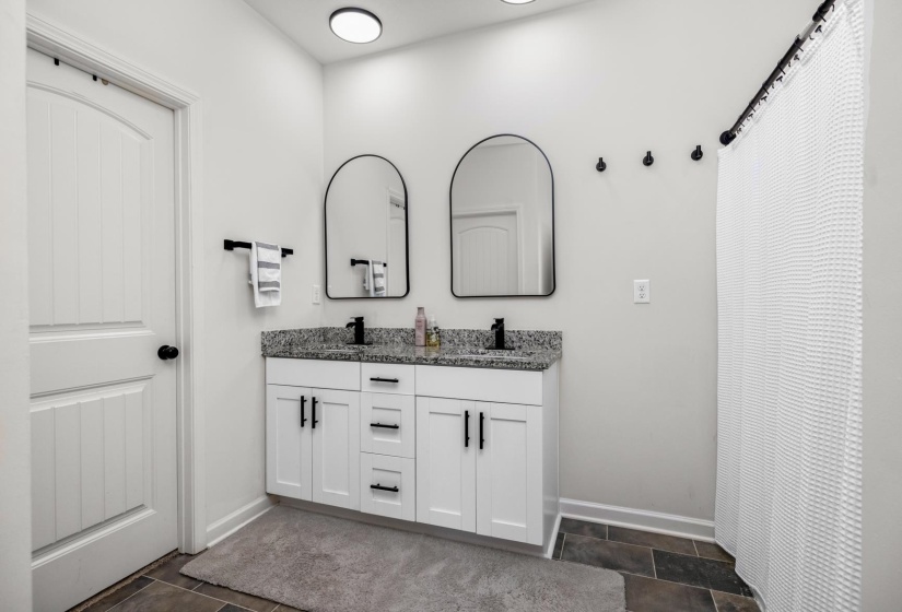 255 WALKER MEADOWS LN, Munford, Tennessee 38058, 4 Bedroom Bedrooms, 8 Room Rooms,2.1 BathroomBathrooms,Residential,For Sale,WALKER MEADOWS,0,10219568