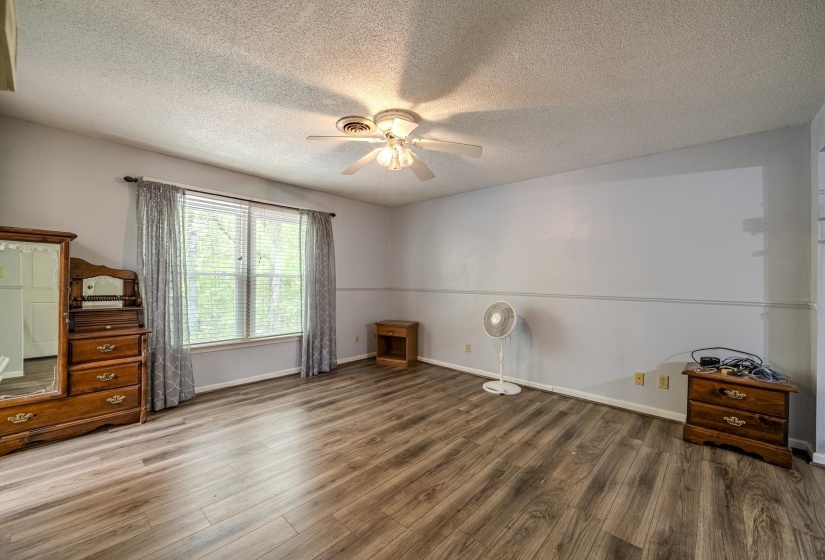 101 BOB ST, Selmer, Tennessee 38375, 4 Bedrooms Bedrooms, 13 Rooms Rooms,2.2 BathroomsBathrooms,Residential,For Sale,BOB,10219569