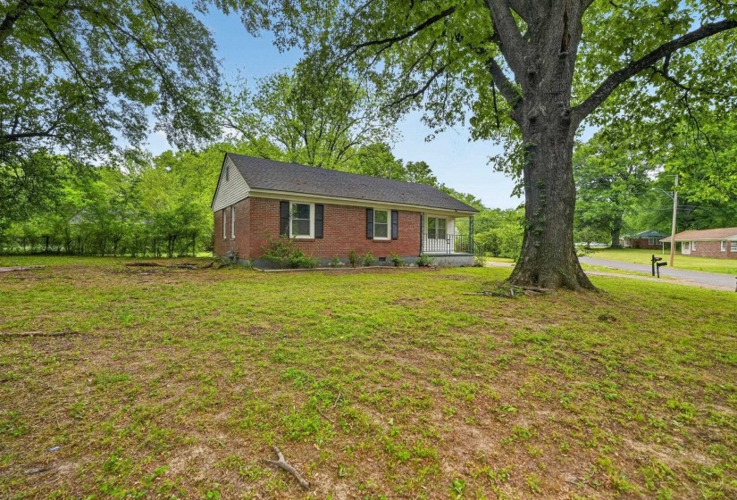 4067 GRANTHAM RD, Memphis, Tennessee 38109, 3 Bedroom Bedrooms, 6 Room Rooms,2 BathroomBathrooms,Residential,For Sale,GRANTHAM,0,10219584