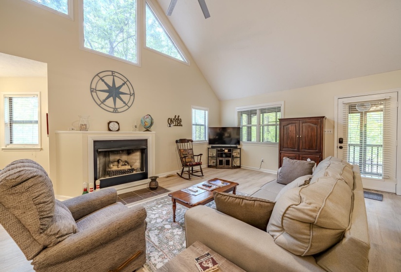 325 MURRAY LN, Counce, Tennessee 38326, 3 Bedrooms Bedrooms, 5 Rooms Rooms,2 BathroomsBathrooms,Residential,For Sale,MURRAY,10219589