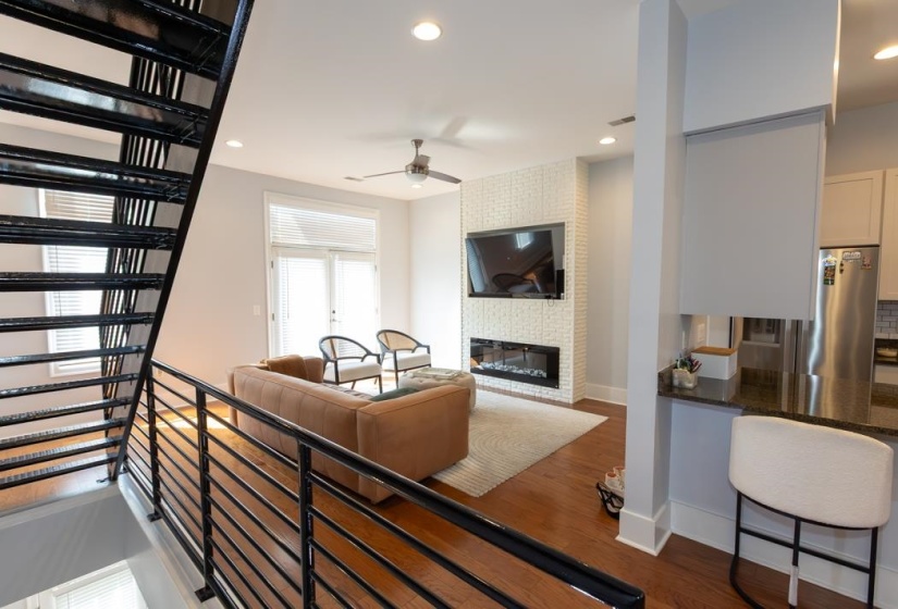 616 DENMARK DR, Memphis, Tennessee 38103, 3 Bedrooms Bedrooms, 6 Rooms Rooms,3.1 BathroomsBathrooms,Residential,For Sale,DENMARK,10219595