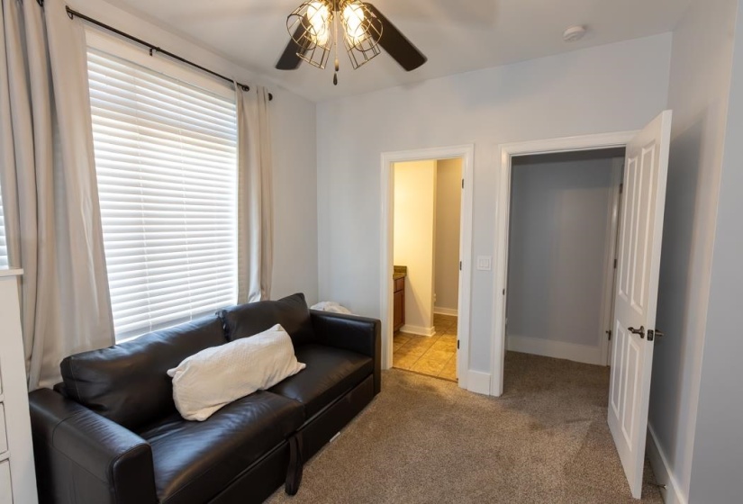 616 DENMARK DR, Memphis, Tennessee 38103, 3 Bedrooms Bedrooms, 6 Rooms Rooms,3.1 BathroomsBathrooms,Residential,For Sale,DENMARK,10219595