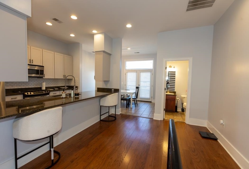 616 DENMARK DR, Memphis, Tennessee 38103, 3 Bedrooms Bedrooms, 6 Rooms Rooms,3.1 BathroomsBathrooms,Residential,For Sale,DENMARK,10219595