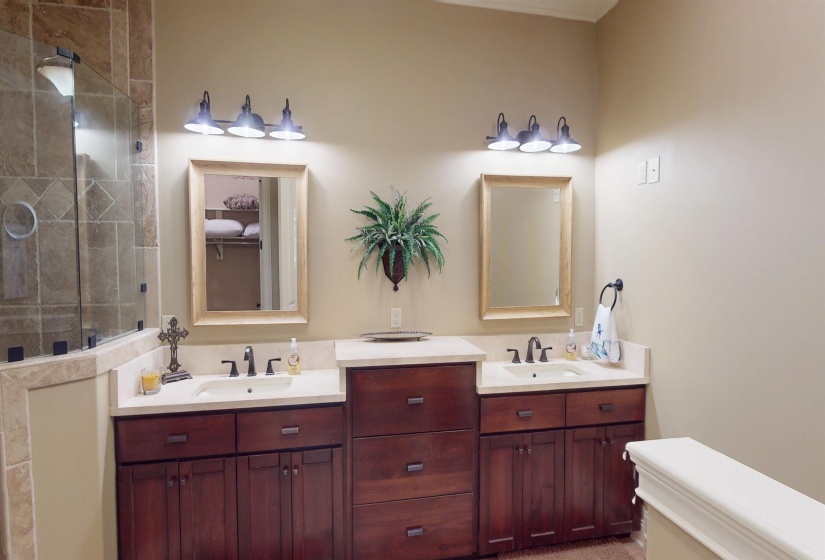 65 BOULDER RIDGE RD, Savannah, Tennessee 38372, 4 Bedroom Bedrooms, 12 Room Rooms,3.1 BathroomBathrooms,Residential,For Sale,BOULDER RIDGE,0,10219610