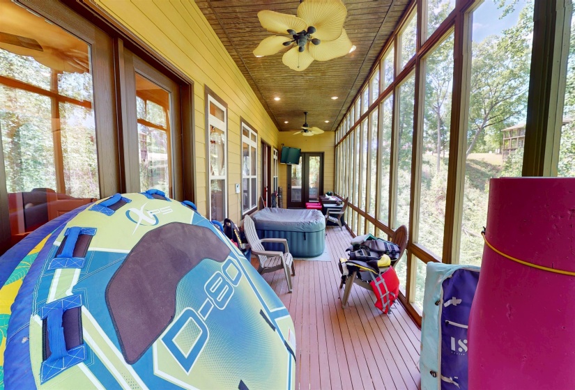 65 BOULDER RIDGE RD, Savannah, Tennessee 38372, 4 Bedroom Bedrooms, 12 Room Rooms,3.1 BathroomBathrooms,Residential,For Sale,BOULDER RIDGE,0,10219610