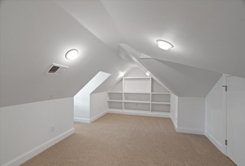 5264 CHAPPEL CV, Olive Branch, Mississippi 38654-9556, 5 Bedrooms Bedrooms, 10 Rooms Rooms,4.1 BathroomsBathrooms,Residential,For Sale,CHAPPEL,10219611