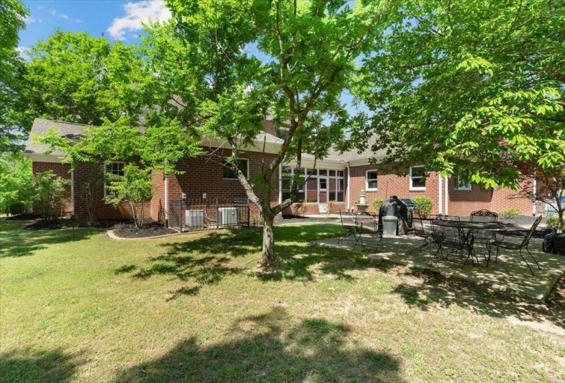 5264 CHAPPEL CV, Olive Branch, Mississippi 38654-9556, 5 Bedrooms Bedrooms, 10 Rooms Rooms,4.1 BathroomsBathrooms,Residential,For Sale,CHAPPEL,10219611