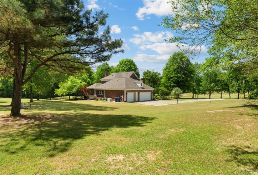 5264 CHAPPEL CV, Olive Branch, Mississippi 38654-9556, 5 Bedrooms Bedrooms, 10 Rooms Rooms,4.1 BathroomsBathrooms,Residential,For Sale,CHAPPEL,10219611
