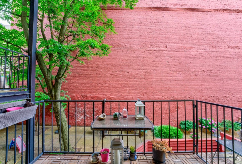107 FRONT ST, Memphis, Tennessee 38103, 2 Bedrooms Bedrooms, 5 Rooms Rooms,1 BathroomBathrooms,Rental Properties,For Sale,FRONT,10173824