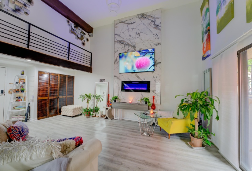 107 FRONT ST, Memphis, Tennessee 38103, 2 Bedrooms Bedrooms, 5 Rooms Rooms,1 BathroomBathrooms,Rental Properties,For Sale,FRONT,10173824