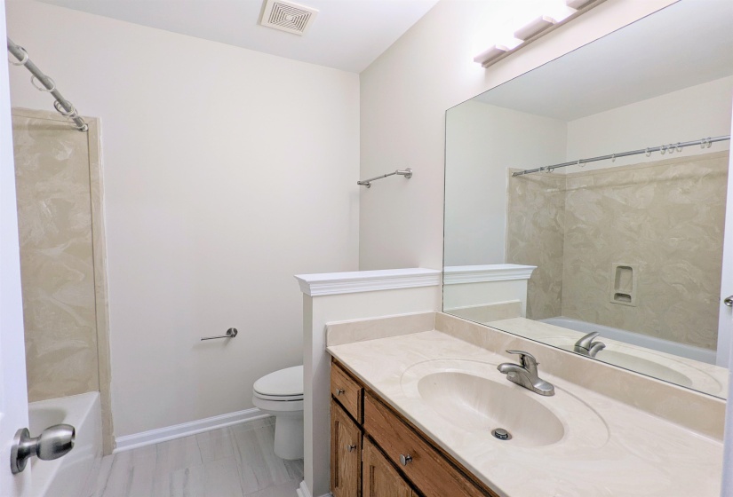 6498 GLASTONBURG LN, Memphis, Tennessee 38134, 3 Bedrooms Bedrooms, 5 Rooms Rooms,2 BathroomsBathrooms,Rental Properties,For Sale,GLASTONBURG,10219646