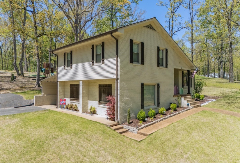 180 HORNER DR, Selmer, Tennessee 38375, 4 Bedroom Bedrooms, 10 Room Rooms,2 BathroomBathrooms,Residential,For Sale,HORNER,0,10219614