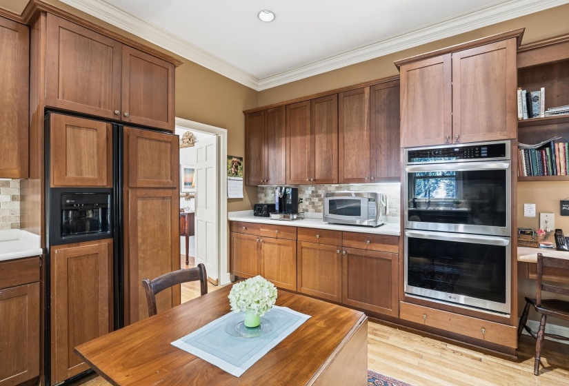 3200 CLUB TOWER DR, Memphis, Tennessee 38111, 4 Bedrooms Bedrooms, 8 Rooms Rooms,3.1 BathroomsBathrooms,Residential,For Sale,CLUB TOWER,10219617