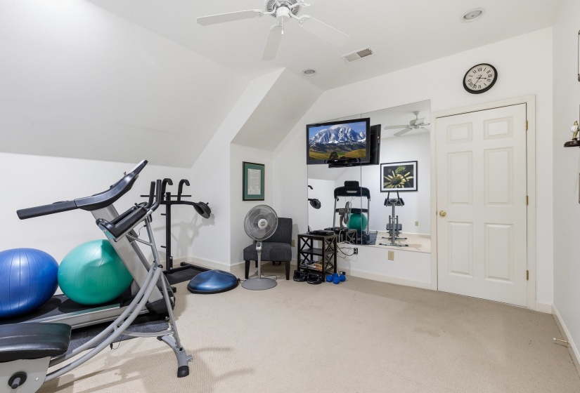 3200 CLUB TOWER DR, Memphis, Tennessee 38111, 4 Bedrooms Bedrooms, 8 Rooms Rooms,3.1 BathroomsBathrooms,Residential,For Sale,CLUB TOWER,10219617