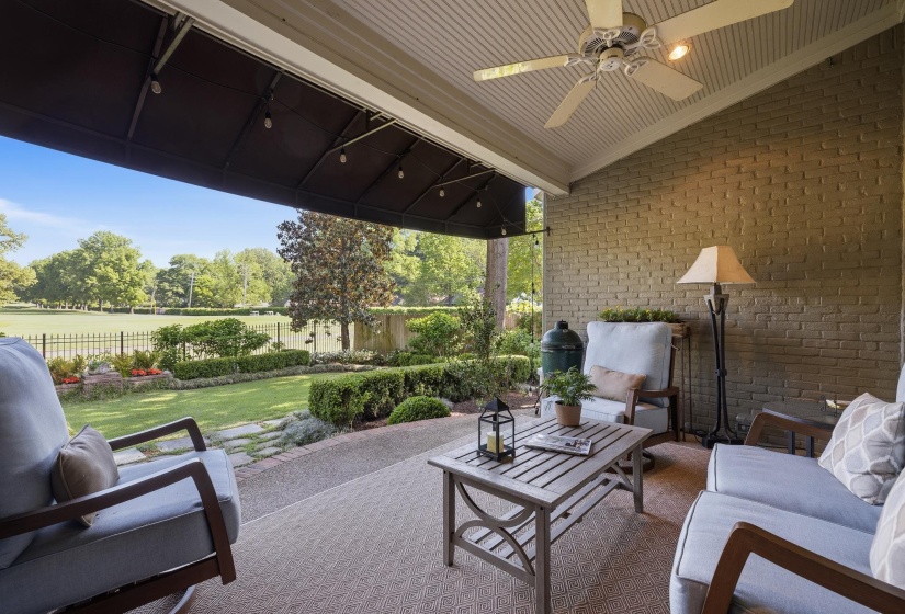 3200 CLUB TOWER DR, Memphis, Tennessee 38111, 4 Bedrooms Bedrooms, 8 Rooms Rooms,3.1 BathroomsBathrooms,Residential,For Sale,CLUB TOWER,10219617