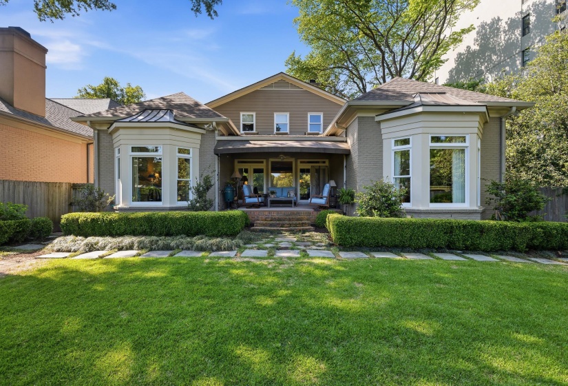 3200 CLUB TOWER DR, Memphis, Tennessee 38111, 4 Bedrooms Bedrooms, 8 Rooms Rooms,3.1 BathroomsBathrooms,Residential,For Sale,CLUB TOWER,10219617