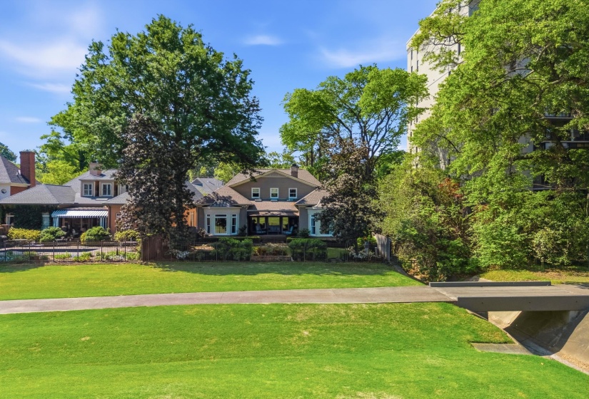 3200 CLUB TOWER DR, Memphis, Tennessee 38111, 4 Bedrooms Bedrooms, 8 Rooms Rooms,3.1 BathroomsBathrooms,Residential,For Sale,CLUB TOWER,10219617