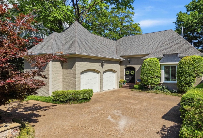 3200 CLUB TOWER DR, Memphis, Tennessee 38111, 4 Bedrooms Bedrooms, 8 Rooms Rooms,3.1 BathroomsBathrooms,Residential,For Sale,CLUB TOWER,10219617