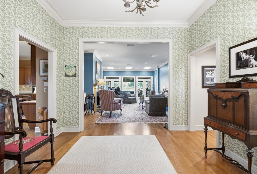 3200 CLUB TOWER DR, Memphis, Tennessee 38111, 4 Bedrooms Bedrooms, 8 Rooms Rooms,3.1 BathroomsBathrooms,Residential,For Sale,CLUB TOWER,10219617