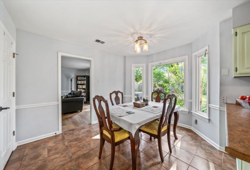 415 VALLEYWOOD CV, Collierville, Tennessee 38017, 4 Bedrooms Bedrooms, 7 Rooms Rooms,2.1 BathroomsBathrooms,Residential,For Sale,VALLEYWOOD,10219620