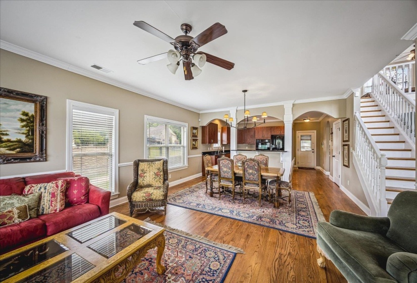 8926 VALLEY MILL LN, Bartlett, Tennessee 38002, 4 Bedrooms Bedrooms, 15 Rooms Rooms,3 BathroomsBathrooms,Residential,For Sale,VALLEY MILL,10219622