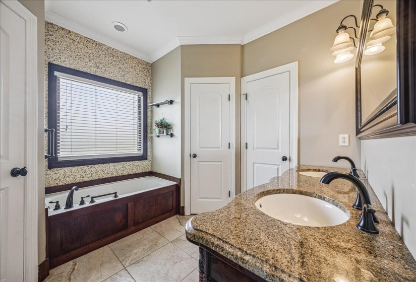 8926 VALLEY MILL LN, Bartlett, Tennessee 38002, 4 Bedrooms Bedrooms, 15 Rooms Rooms,3 BathroomsBathrooms,Residential,For Sale,VALLEY MILL,10219622