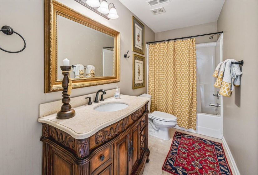 8926 VALLEY MILL LN, Bartlett, Tennessee 38002, 4 Bedrooms Bedrooms, 15 Rooms Rooms,3 BathroomsBathrooms,Residential,For Sale,VALLEY MILL,10219622