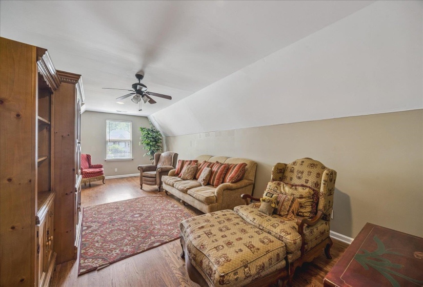 8926 VALLEY MILL LN, Bartlett, Tennessee 38002, 4 Bedrooms Bedrooms, 15 Rooms Rooms,3 BathroomsBathrooms,Residential,For Sale,VALLEY MILL,10219622