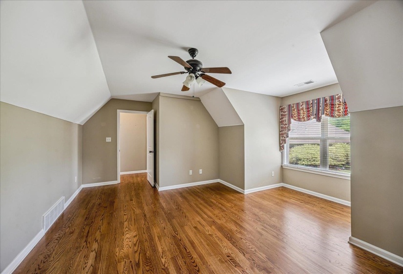 8926 VALLEY MILL LN, Bartlett, Tennessee 38002, 4 Bedrooms Bedrooms, 15 Rooms Rooms,3 BathroomsBathrooms,Residential,For Sale,VALLEY MILL,10219622