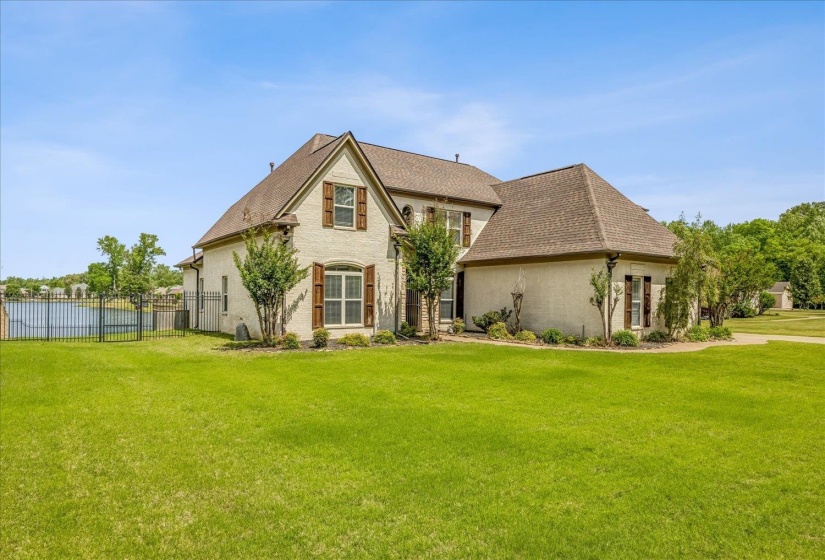 8926 VALLEY MILL LN, Bartlett, Tennessee 38002, 4 Bedrooms Bedrooms, 15 Rooms Rooms,3 BathroomsBathrooms,Residential,For Sale,VALLEY MILL,10219622