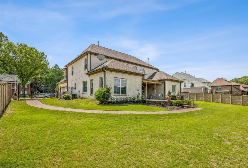 8926 VALLEY MILL LN, Bartlett, Tennessee 38002, 4 Bedrooms Bedrooms, 15 Rooms Rooms,3 BathroomsBathrooms,Residential,For Sale,VALLEY MILL,10219622