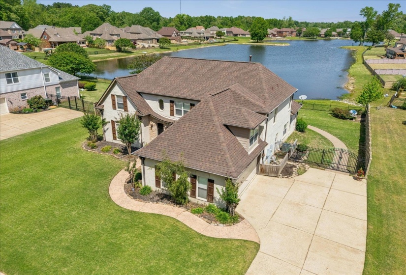 8926 VALLEY MILL LN, Bartlett, Tennessee 38002, 4 Bedrooms Bedrooms, 15 Rooms Rooms,3 BathroomsBathrooms,Residential,For Sale,VALLEY MILL,10219622