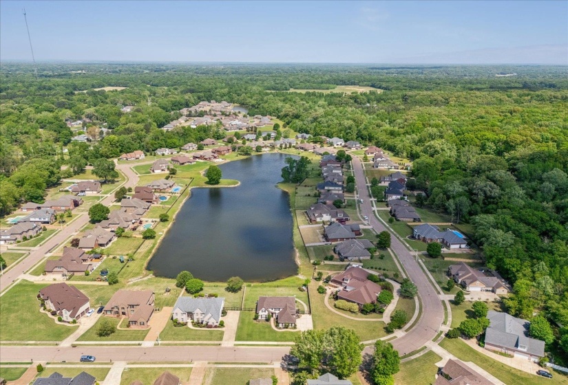 8926 VALLEY MILL LN, Bartlett, Tennessee 38002, 4 Bedrooms Bedrooms, 15 Rooms Rooms,3 BathroomsBathrooms,Residential,For Sale,VALLEY MILL,10219622