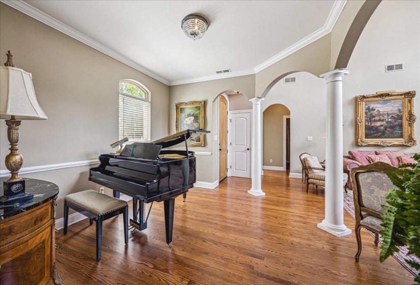 8926 VALLEY MILL LN, Bartlett, Tennessee 38002, 4 Bedrooms Bedrooms, 15 Rooms Rooms,3 BathroomsBathrooms,Residential,For Sale,VALLEY MILL,10219622