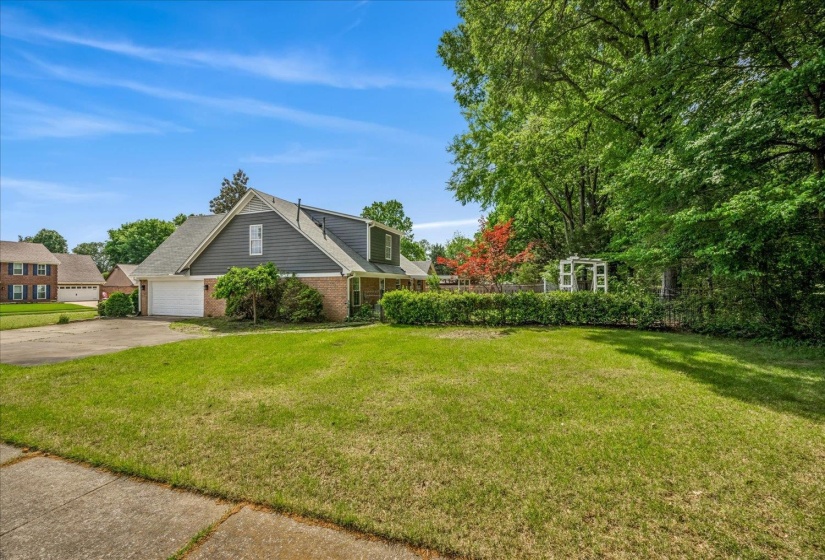 7828 CHANEY LN, Bartlett, Tennessee 38133, 4 Bedrooms Bedrooms, 7 Rooms Rooms,2.1 BathroomsBathrooms,Residential,For Sale,CHANEY,10219624