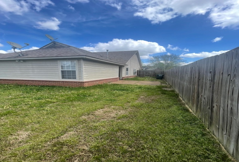 7068 MILLERS GLEN WAY, Unincorporated, Tennessee 38125-0000, 3 Bedroom Bedrooms, 6 Room Rooms,2 BathroomBathrooms,Residential,For Sale,MILLERS GLEN,0,10219626