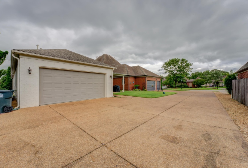 10169 GRAVETYE PL, Collierville, Tennessee 38017, 5 Bedrooms Bedrooms, 9 Rooms Rooms,3 BathroomsBathrooms,Residential,For Sale,GRAVETYE,10219631