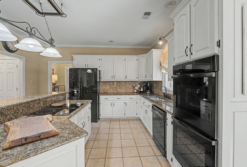 337 REVELL CV, Collierville, Tennessee 38017, 4 Bedrooms Bedrooms, 7 Rooms Rooms,2.1 BathroomsBathrooms,Residential,For Sale,REVELL,10219633