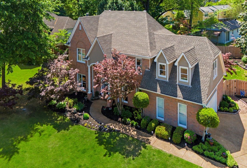 337 REVELL CV, Collierville, Tennessee 38017, 4 Bedrooms Bedrooms, 7 Rooms Rooms,2.1 BathroomsBathrooms,Residential,For Sale,REVELL,10219633