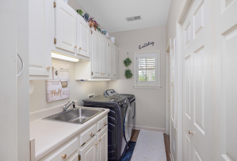 100 WOODRUN CIR, Middleton, Tennessee 38052-4460, 3 Bedrooms Bedrooms, 11 Rooms Rooms,3.2 BathroomsBathrooms,Residential,For Sale,WOODRUN,10219637