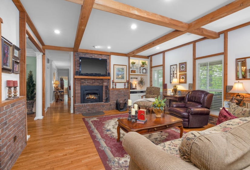 100 WOODRUN CIR, Middleton, Tennessee 38052-4460, 3 Bedrooms Bedrooms, 11 Rooms Rooms,3.2 BathroomsBathrooms,Residential,For Sale,WOODRUN,10219637