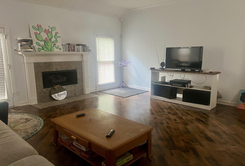 285 GREAT FALLS RD, Collierville, Tennessee 38017, 4 Bedrooms Bedrooms, 8 Rooms Rooms,3 BathroomsBathrooms,Residential,For Sale,GREAT FALLS,10219643