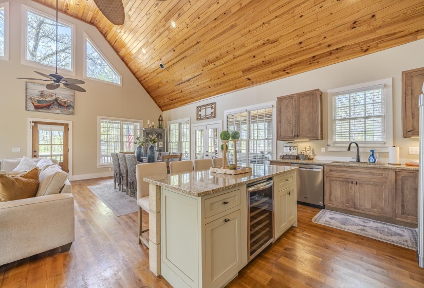 40 GENTLE RIDGE WAY, Savannah, Tennessee 38372, 3 Bedrooms Bedrooms, 8 Rooms Rooms,2 BathroomsBathrooms,Residential,For Sale,GENTLE RIDGE,10219649