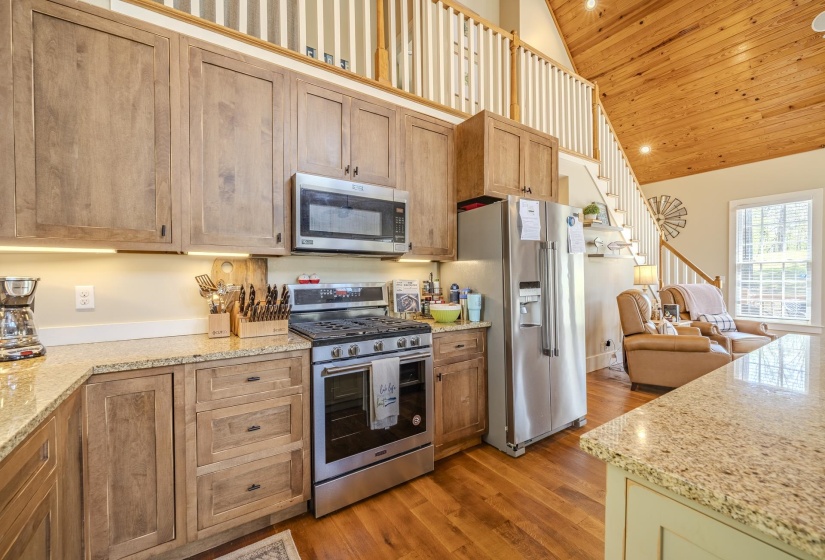 40 GENTLE RIDGE WAY, Savannah, Tennessee 38372, 3 Bedrooms Bedrooms, 8 Rooms Rooms,2 BathroomsBathrooms,Residential,For Sale,GENTLE RIDGE,10219649