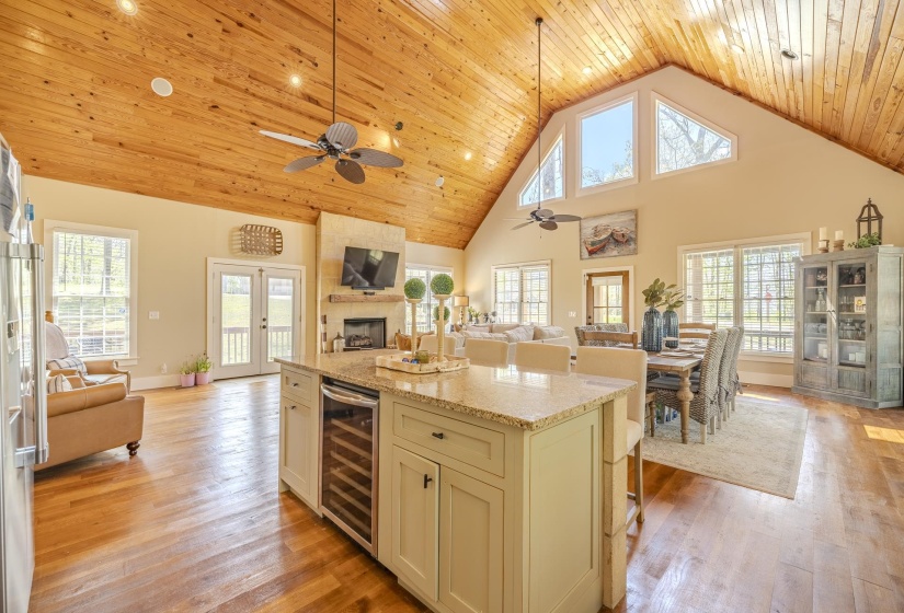 40 GENTLE RIDGE WAY, Savannah, Tennessee 38372, 3 Bedrooms Bedrooms, 8 Rooms Rooms,2 BathroomsBathrooms,Residential,For Sale,GENTLE RIDGE,10219649