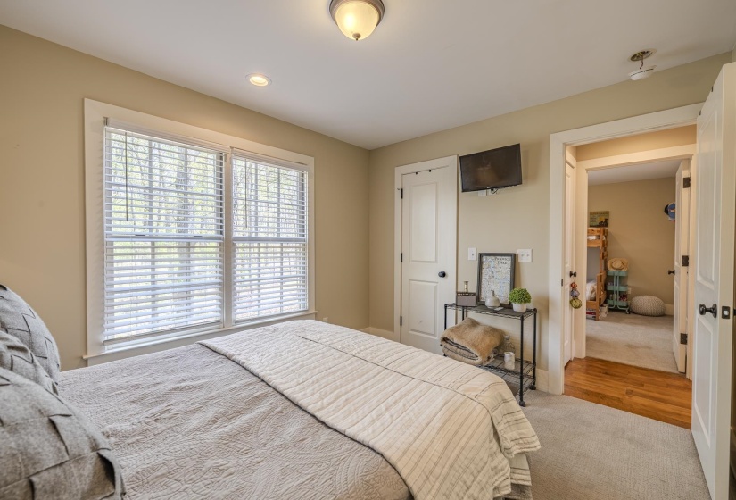 40 GENTLE RIDGE WAY, Savannah, Tennessee 38372, 3 Bedrooms Bedrooms, 8 Rooms Rooms,2 BathroomsBathrooms,Residential,For Sale,GENTLE RIDGE,10219649