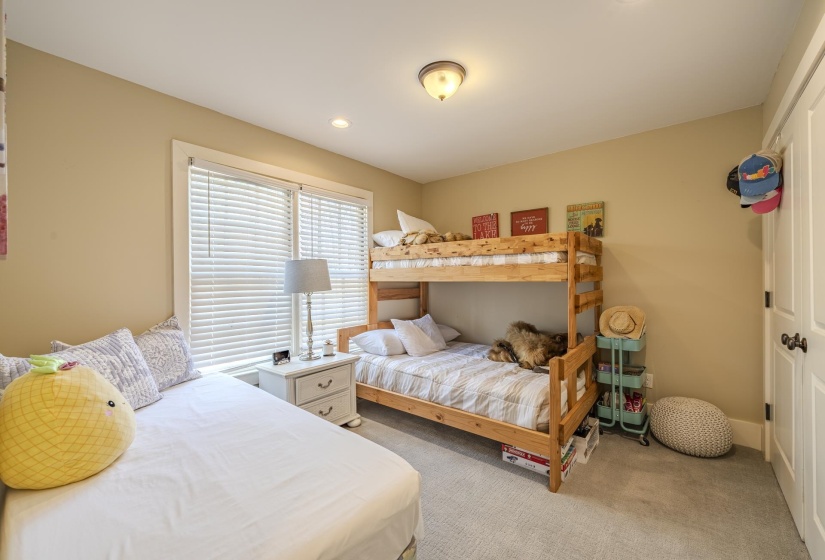 40 GENTLE RIDGE WAY, Savannah, Tennessee 38372, 3 Bedrooms Bedrooms, 8 Rooms Rooms,2 BathroomsBathrooms,Residential,For Sale,GENTLE RIDGE,10219649