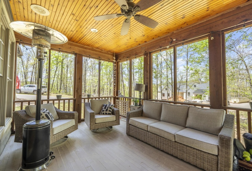 40 GENTLE RIDGE WAY, Savannah, Tennessee 38372, 3 Bedrooms Bedrooms, 8 Rooms Rooms,2 BathroomsBathrooms,Residential,For Sale,GENTLE RIDGE,10219649