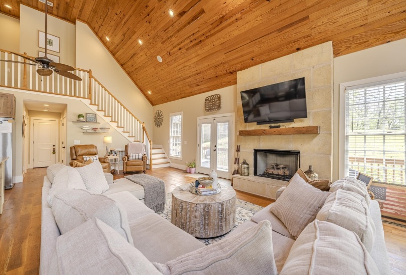 40 GENTLE RIDGE WAY, Savannah, Tennessee 38372, 3 Bedrooms Bedrooms, 8 Rooms Rooms,2 BathroomsBathrooms,Residential,For Sale,GENTLE RIDGE,10219649