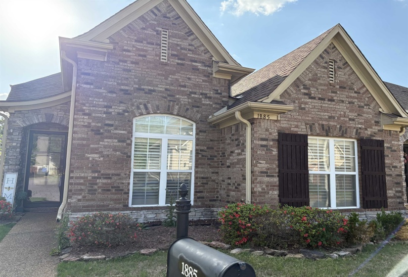 1885 TALISKER DR, Cordova, Tennessee 38016, 3 Bedrooms Bedrooms, 5 Rooms Rooms,2 BathroomsBathrooms,Residential,For Sale,TALISKER,10219651